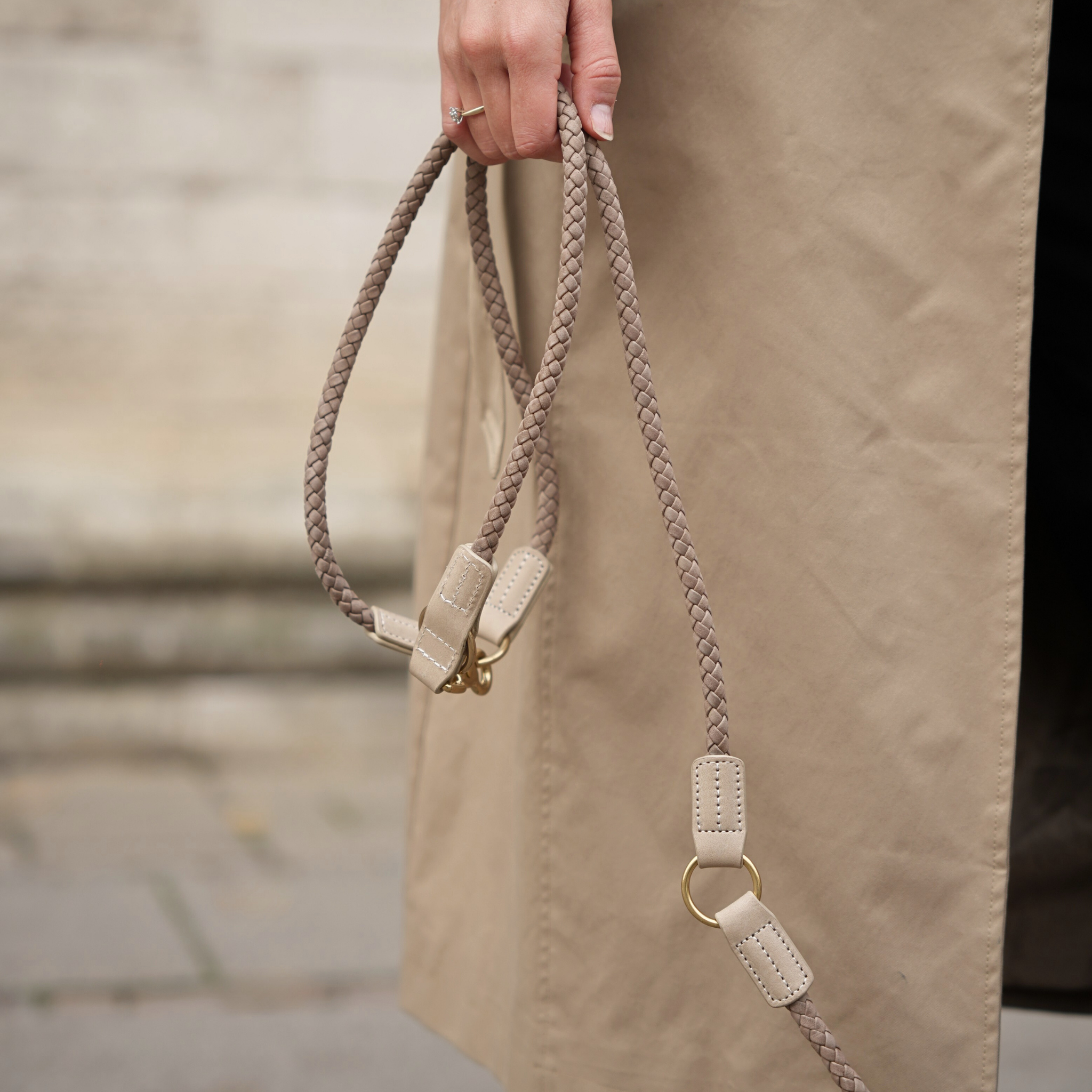 Pleciona smycz dla psa Kaia | Taupe