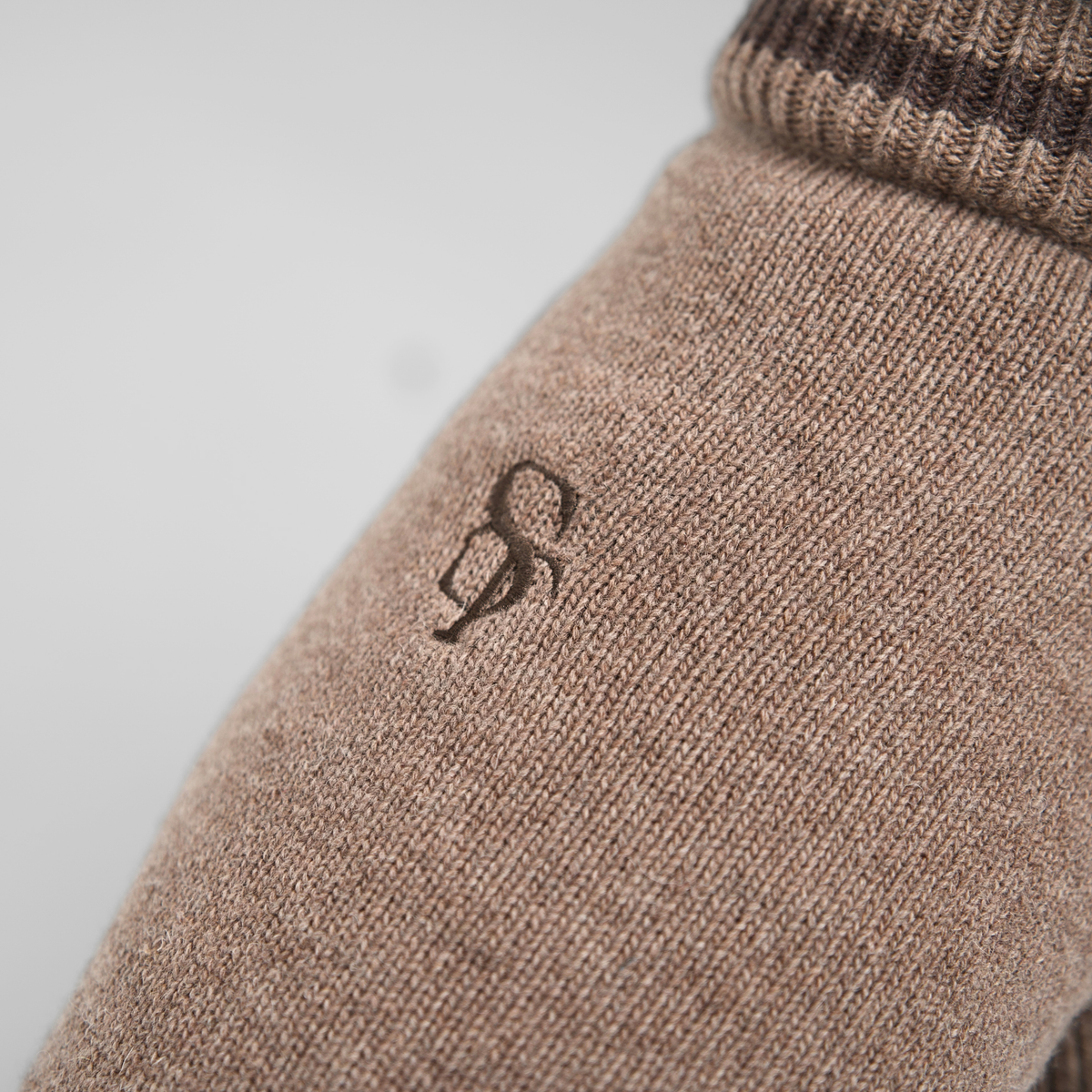 Sweter dla psa Ellen | Taupe/Espresso