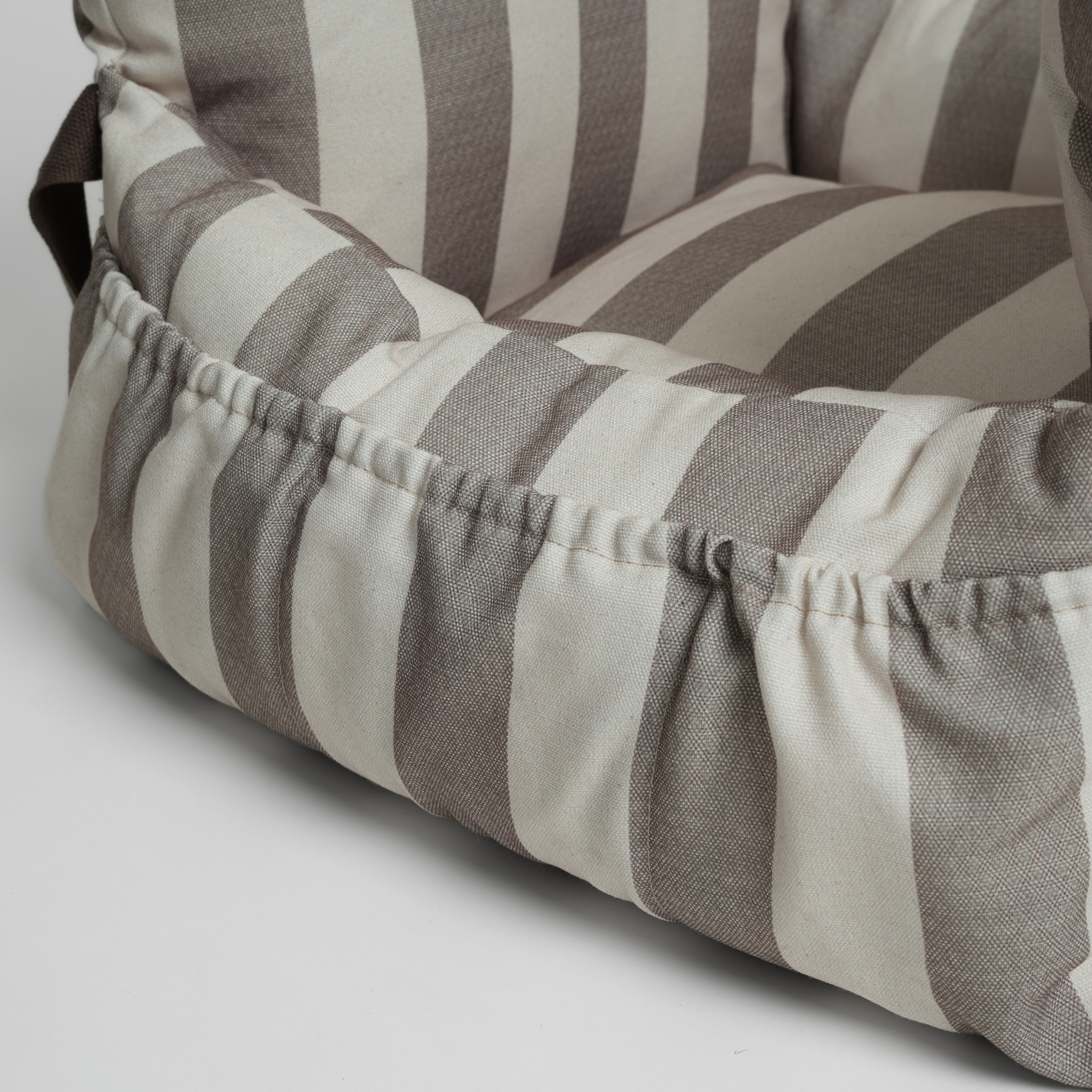 Fotelik samochodowy Lara | Paski 2.0