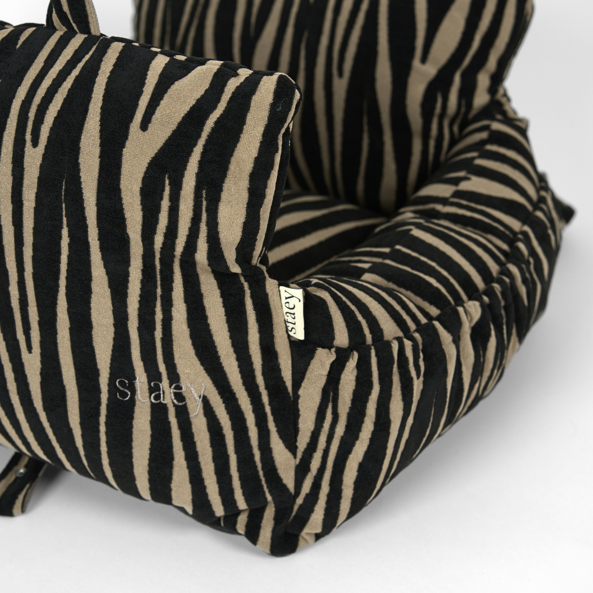 Fotelik samochodowy dla psa Lara | Zebra 2.0