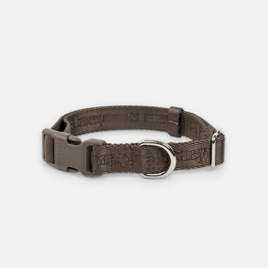 Elma strap collar in mocca with a click buckle and steel D-ring